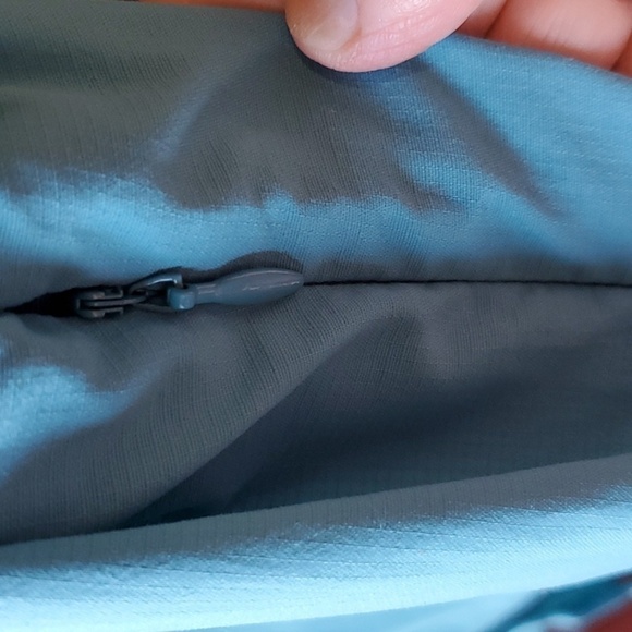 REI teal SS performance shirt 100 tactel nylon size XL secret pockets - Picture 6 of 9